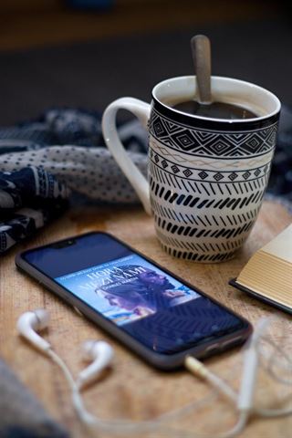 De nyeste bøger hos tales.dk både i form af e-bøger og lydbøger via app